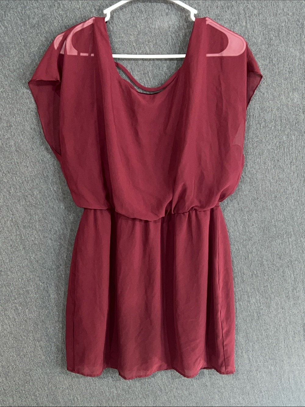 Elegant Burgundy Chiffon Mini Dress with Blouson Waist